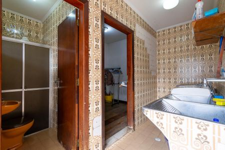 Casa à venda com 390m², 5 quartos e 4 vagas Casa à venda com 390m², 5 quartos e 4 vagasÁrea de Serviço