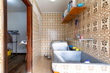 Casa à venda com 390m², 5 quartos e 4 vagas Casa à venda com 390m², 5 quartos e 4 vagasÁrea de Serviço