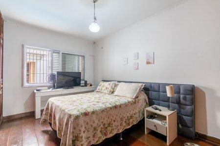 Casa à venda com 390m², 5 quartos e 4 vagas Casa à venda com 390m², 5 quartos e 4 vagasSuíte