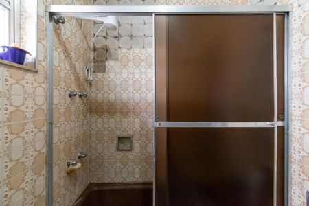 Casa à venda com 390m², 5 quartos e 4 vagas Casa à venda com 390m², 5 quartos e 4 vagasBanheiro da Suíte