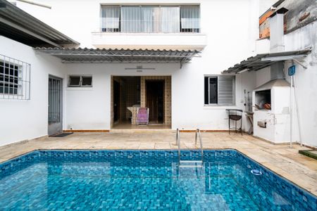 Casa à venda com 390m², 5 quartos e 4 vagas Casa à venda com 390m², 5 quartos e 4 vagasVista da Suíte