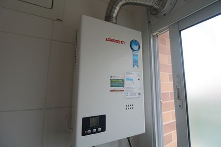 Apartamento à venda com 81m², 2 quartos e 1 vagaÁrea de Serviço