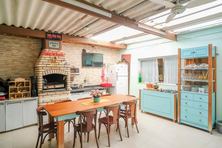 Casa à venda com 162m², 3 quartos e 3 vagasQuintal