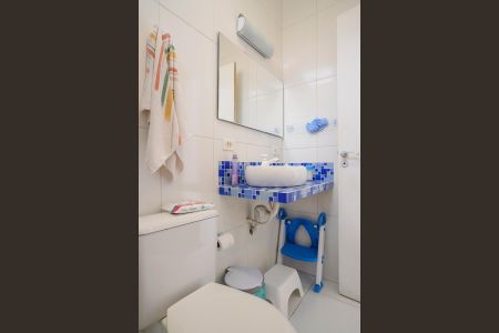 Casa à venda com 162m², 3 quartos e 3 vagasBanheiro