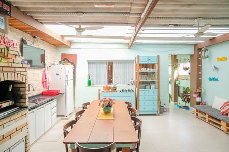 Casa à venda com 162m², 3 quartos e 3 vagasQuintal