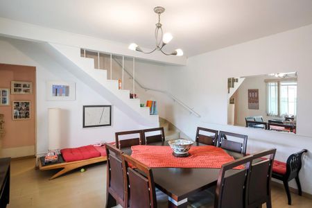 Casa à venda com 162m², 3 quartos e 3 vagasSala