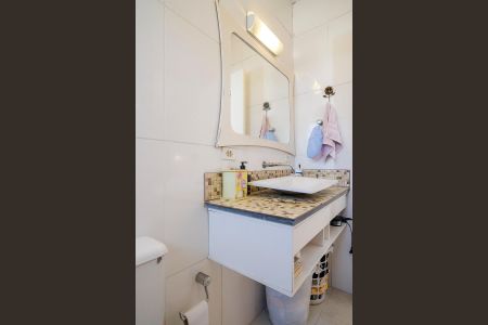 Casa à venda com 162m², 3 quartos e 3 vagasBanheiro da suíte