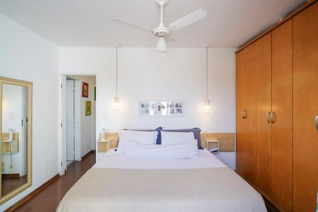 Casa à venda com 162m², 3 quartos e 3 vagasSuíte