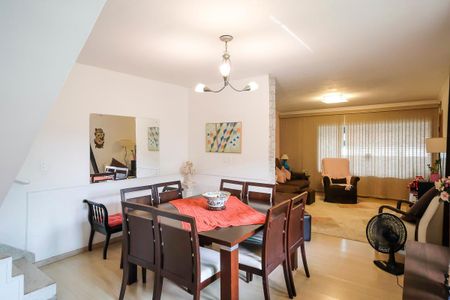 Casa à venda com 162m², 3 quartos e 3 vagasSala