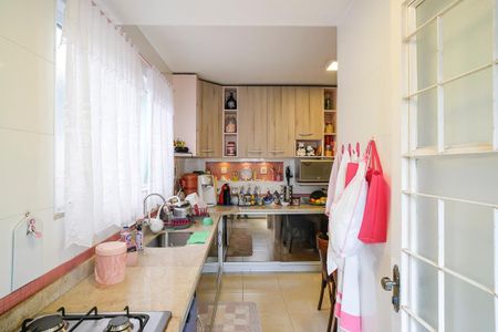 Casa à venda com 162m², 3 quartos e 3 vagasCozinha