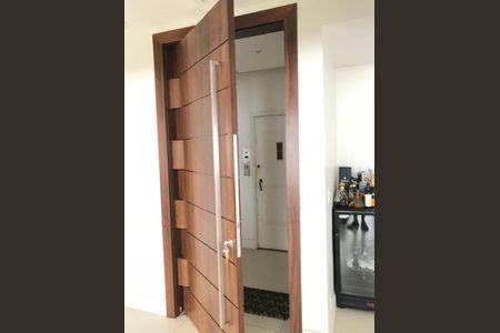 Apartamento à venda com 170m², 3 quartos e 1 vaga