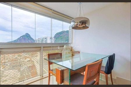 Apartamento à venda com 156m², 3 quartos e 2 vagas