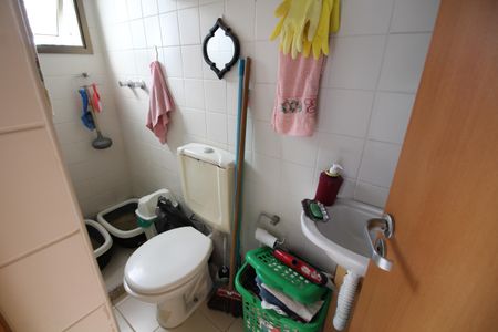 Apartamento para alugar com 80m², 3 quartos e 1 vagaÁrea de Serviço