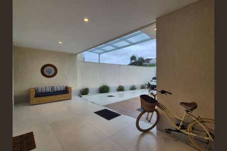 Casa de condomínio à venda com 350m², 3 quartos e 2 vagasVaranda gourmet