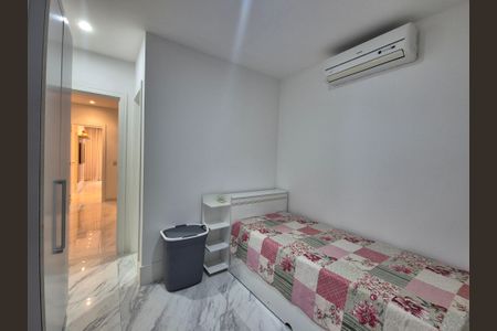 Casa de condomínio à venda com 350m², 3 quartos e 2 vagasSuite 2