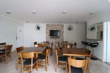 Casa de condomínio à venda com 86m², 2 quartos e 2 vagasÁrea comum - Salão de festas