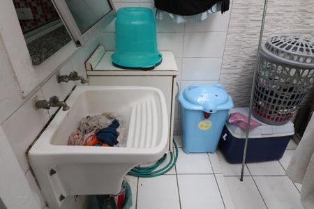 Casa de condomínio à venda com 86m², 2 quartos e 2 vagasÁrea de Serviço