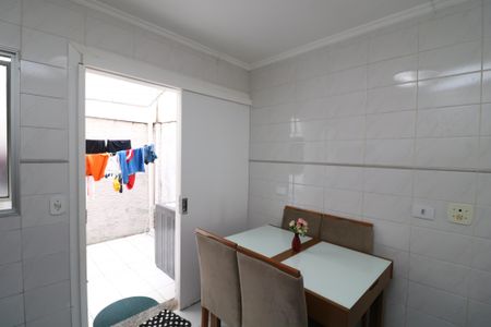 Casa de condomínio à venda com 86m², 2 quartos e 2 vagasCozinha