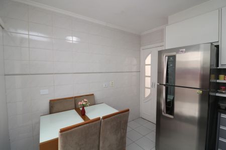 Casa de condomínio à venda com 86m², 2 quartos e 2 vagasCozinha