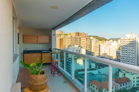 Apartamento à venda com 115m², 3 quartos e 2 vagas Apartamento à venda com 115m², 3 quartos e 2 vagasVaranda