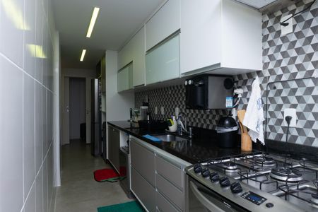 Apartamento à venda com 115m², 3 quartos e 2 vagas Apartamento à venda com 115m², 3 quartos e 2 vagasCozinha