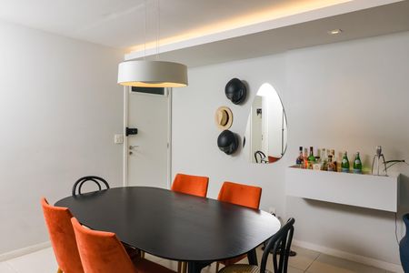 Apartamento à venda com 115m², 3 quartos e 2 vagas Apartamento à venda com 115m², 3 quartos e 2 vagasSala