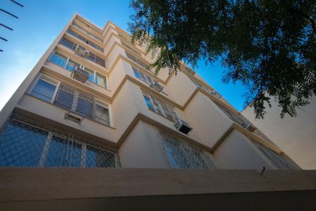 Apartamento à venda com 135m², 2 quartos e sem vaga Apartamento à venda com 135m², 2 quartos e sem vagaFachada