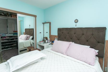 Casa de condomínio à venda com 300m², 2 quartos e 2 vagas Casa de condomínio à venda com 300m², 2 quartos e 2 vagasQuarto 2