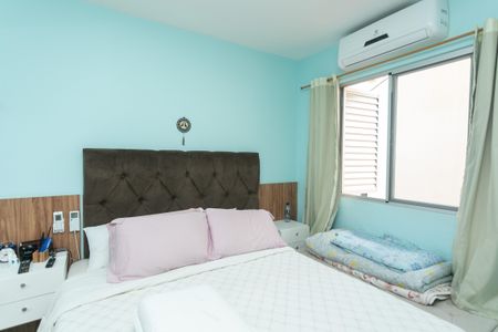 Casa de condomínio à venda com 300m², 2 quartos e 2 vagas Casa de condomínio à venda com 300m², 2 quartos e 2 vagasQuarto 2