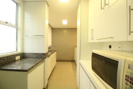 Apartamento à venda com 98m², 3 quartos e 3 vagasCozinha