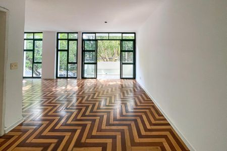 Apartamento para alugar com 160m², 3 quartos e 2 vagas Apartamento para alugar com 160m², 3 quartos e 2 vagasSala