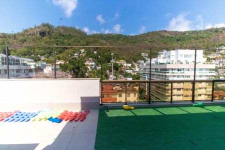Apartamento à venda com 249m², 4 quartos e 3 vagas Apartamento à venda com 249m², 4 quartos e 3 vagasVista do Quarto 4