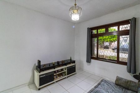 Apartamento para alugar com 70m², 3 quartos e sem vaga Apartamento para alugar com 70m², 3 quartos e sem vagaSala