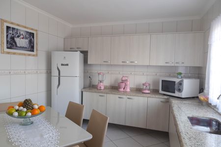 Casa à venda com 300m², 1 quarto e 1 vagaCozinha