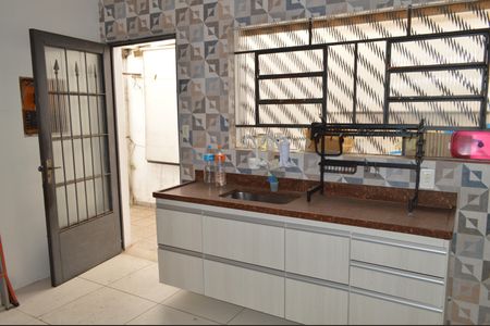 Casa à venda com 150m², 4 quartos e 2 vagasCozinha