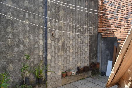 Casa à venda com 150m², 4 quartos e 2 vagasQuintal