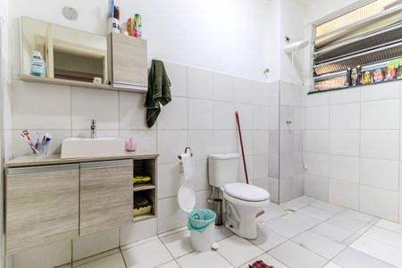 Apartamento à venda com 74m², 2 quartos e sem vaga Apartamento à venda com 74m², 2 quartos e sem vagaBanheiro
