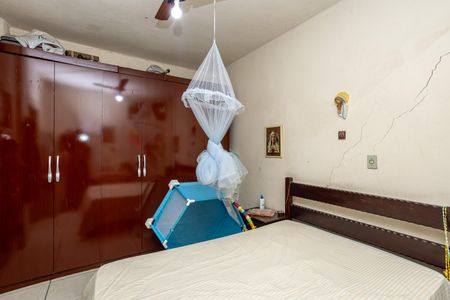 Casa à venda com 300m², 5 quartos e 3 vagasQuarto 2 Casa 2