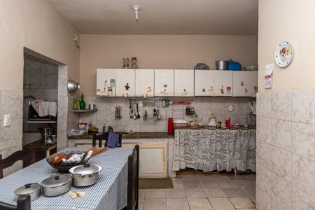 Casa à venda com 300m², 5 quartos e 3 vagasCozinha Casa 1