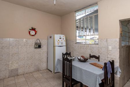 Casa à venda com 300m², 5 quartos e 3 vagasCozinha Casa 1