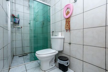 Casa à venda com 300m², 5 quartos e 3 vagasBanheiro da Casa 2