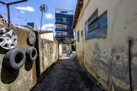 Casa à venda com 300m², 5 quartos e 3 vagasGaragem