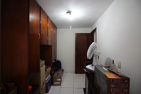 Casa à venda com 127m², 4 quartos e 3 vagasQuarto 2 Casa 2