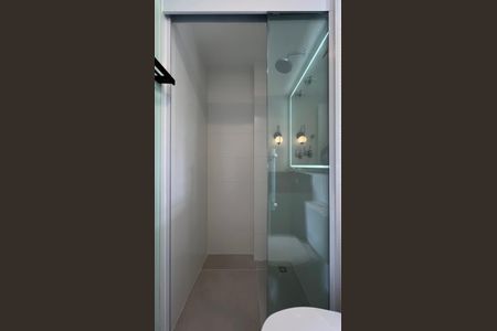 Studio para alugar com 28m², 1 quarto e sem vaga Studio para alugar com 28m², 1 quarto e sem vagaBanheiro