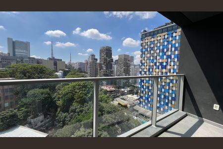 Studio para alugar com 28m², 1 quarto e sem vaga Studio para alugar com 28m², 1 quarto e sem vagaVaranda