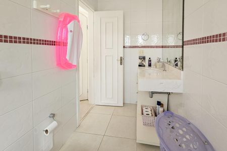 Apartamento para alugar com 210m², 3 quartos e 3 vagas Apartamento para alugar com 210m², 3 quartos e 3 vagasBanheiro da Suíte 3