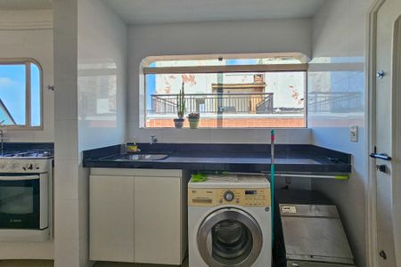 Apartamento para alugar com 210m², 3 quartos e 3 vagas Apartamento para alugar com 210m², 3 quartos e 3 vagasÁrea de serviço
