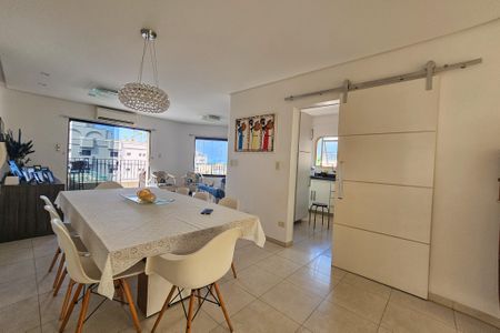 Apartamento para alugar com 210m², 3 quartos e 3 vagas Apartamento para alugar com 210m², 3 quartos e 3 vagasSala