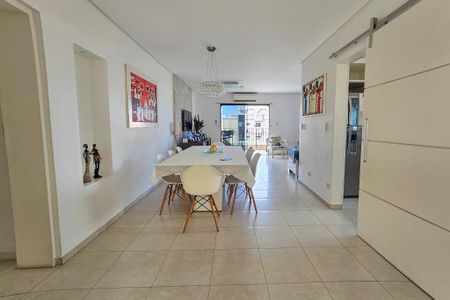 Apartamento para alugar com 210m², 3 quartos e 3 vagas Apartamento para alugar com 210m², 3 quartos e 3 vagasSala