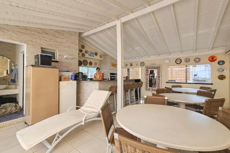 Apartamento para alugar com 210m², 3 quartos e 3 vagas Apartamento para alugar com 210m², 3 quartos e 3 vagasÁrea de Lazer privativa